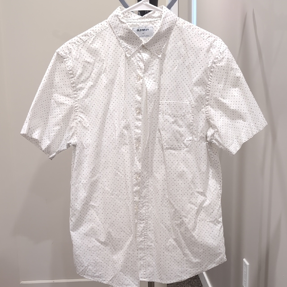 Old Navy Men's White Short Sleeve Polka Dot Shirt